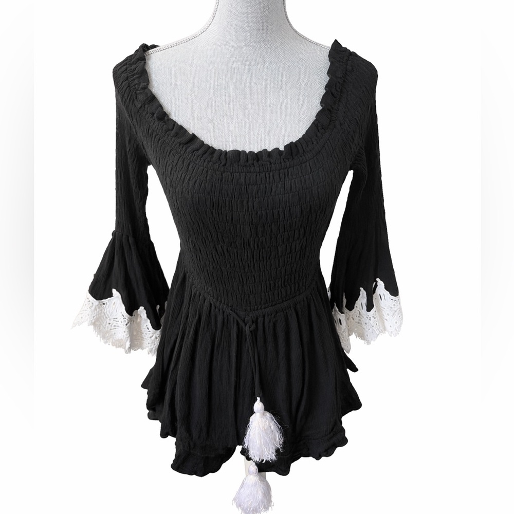 Selfie Leslie Black Smocked Lace Trim Romper Bell Sleeves Tassel Tie M